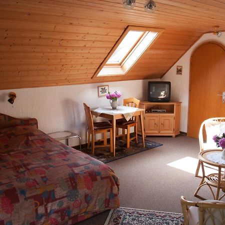 Haus Am Wald - Urlaub Am Nationalpark Διαμέρισμα Langweiler  Εξωτερικό φωτογραφία